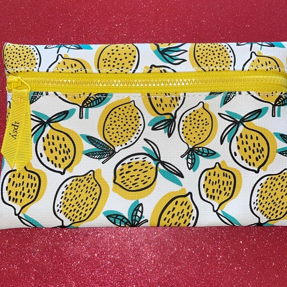 3/$10 Ipsy Glam Bag New April 2019 Lemon Fresh Spring Beauty Bag - Picture 1 of 8